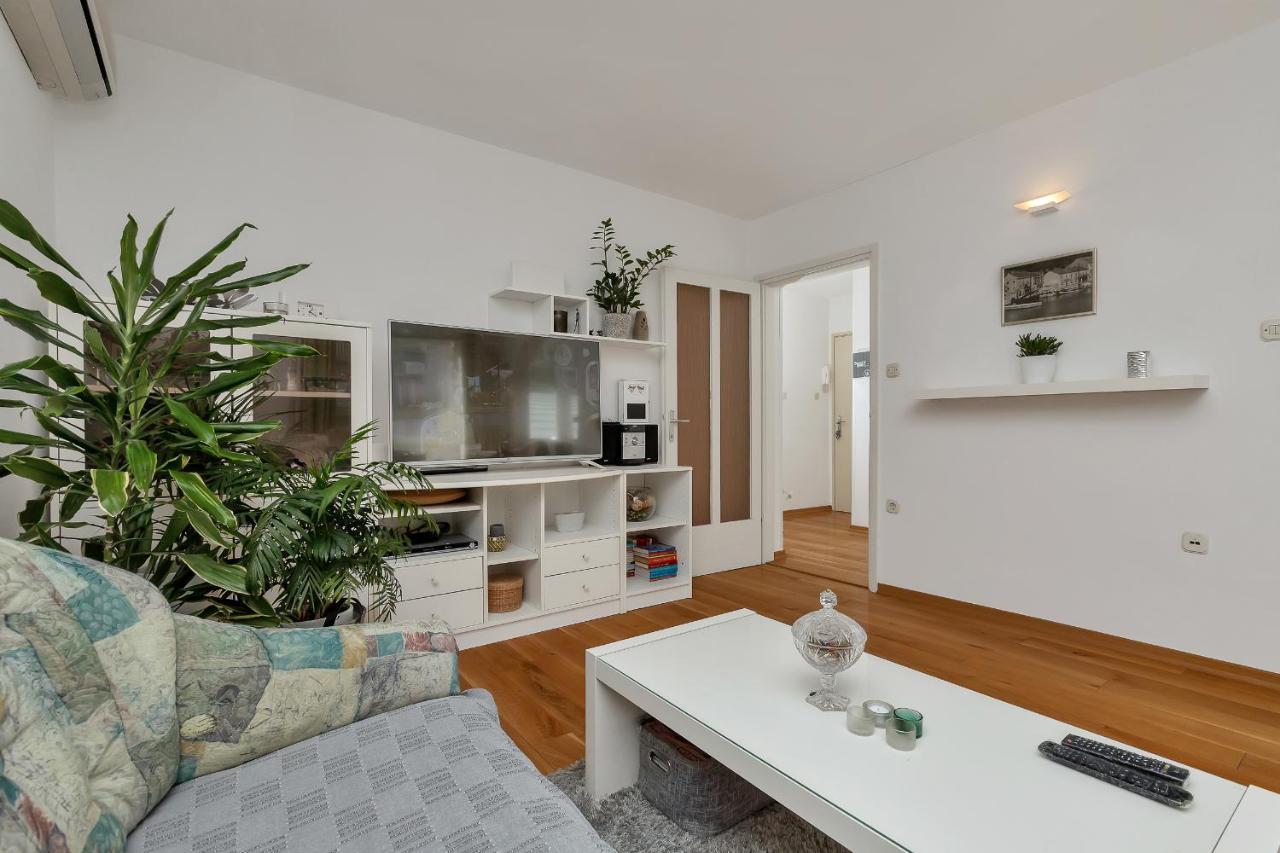 Apartment Marina มาคาร์สกา ภายนอก รูปภาพ